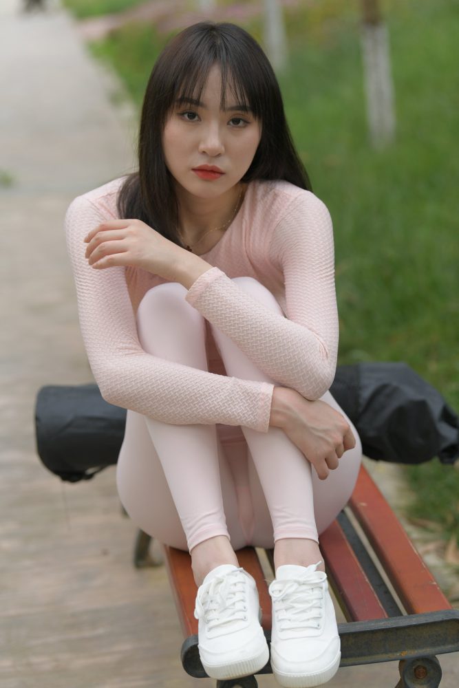 图片[1]-粉粉的瑜伽裤女孩太可爱了 J2090 854P1V-30.4GB-阡陌图库