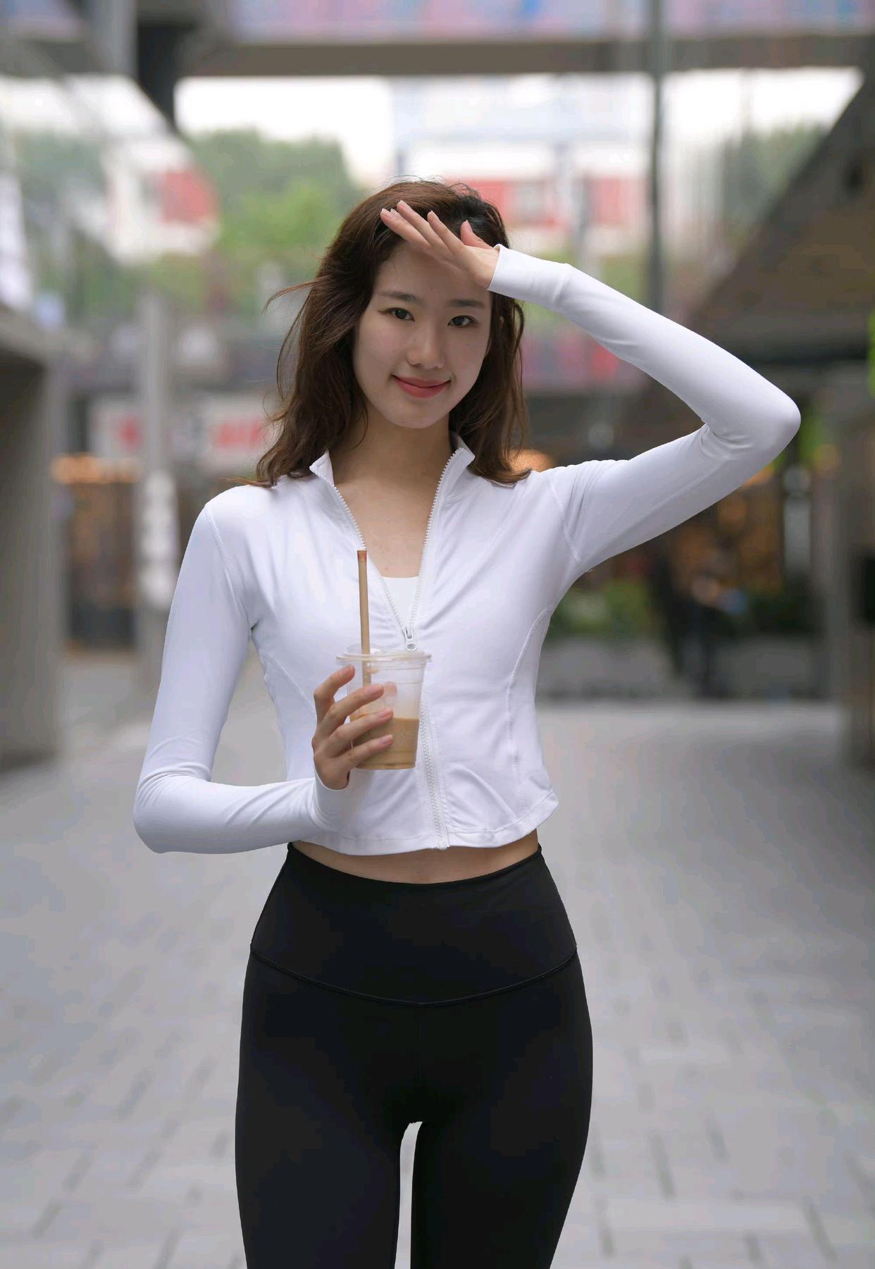 图片[4]-像刘亦菲的黑色瑜伽裤女孩J2237 340P1V-14.8GB-阡陌图库