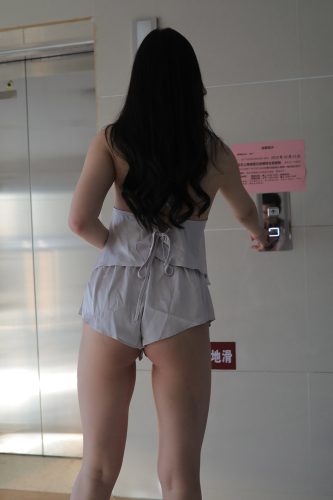 图片[4]-非常有女人味的热裤姑娘【228P】0007-阡陌图库