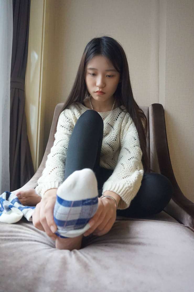 图片[5]-眼神很清澈的赤脚女孩【59P】20020-阡陌图库
