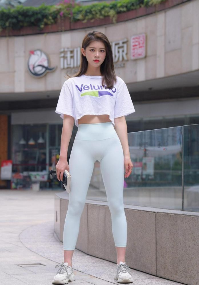 图片[1]-这个瑜伽裤女孩真的很漂亮 J1960 815P1V-28.9GB-阡陌图库
