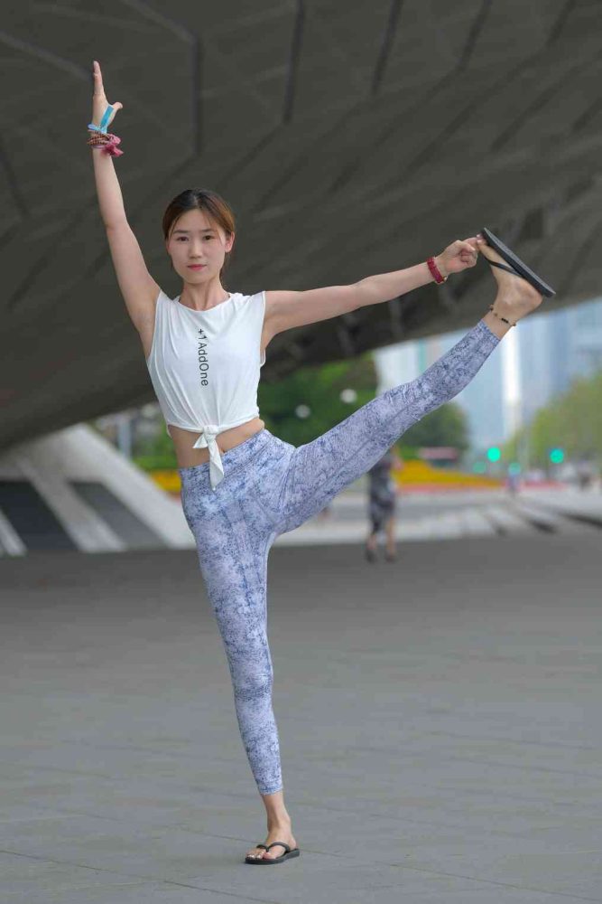 表演瑜伽的女孩【176P】04017-阡陌图库