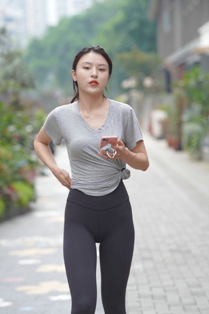 户外运动的瑜伽裤女孩J3008 845P2V-22.9GB-阡陌图库