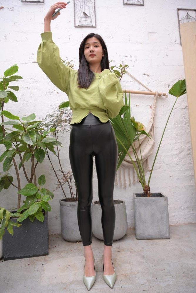 身材很棒的紧身皮裤女孩 J1537 653P1V-19.3GB-阡陌图库