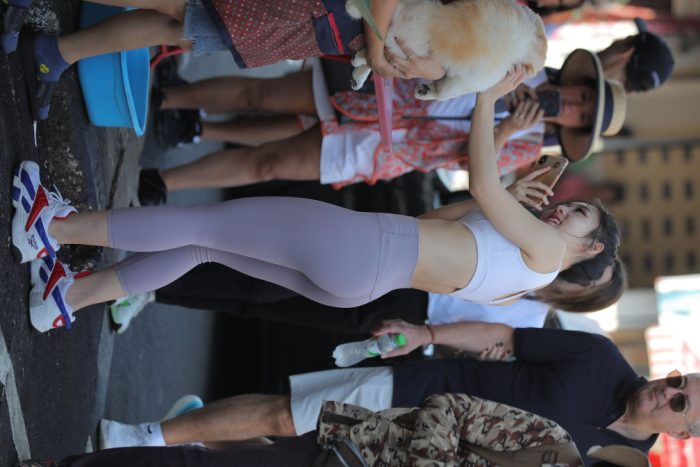 逛街的马尾辫瑜伽老师【556P】00016-阡陌图库