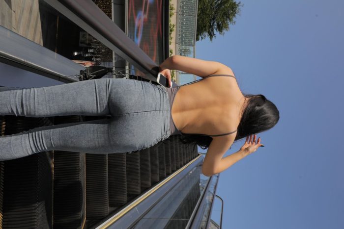 漂亮的紧身牛仔裤长发女孩【474P】00059-阡陌图库