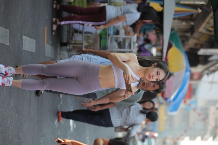 逛街的马尾辫瑜伽老师【556P】00016-阡陌图库