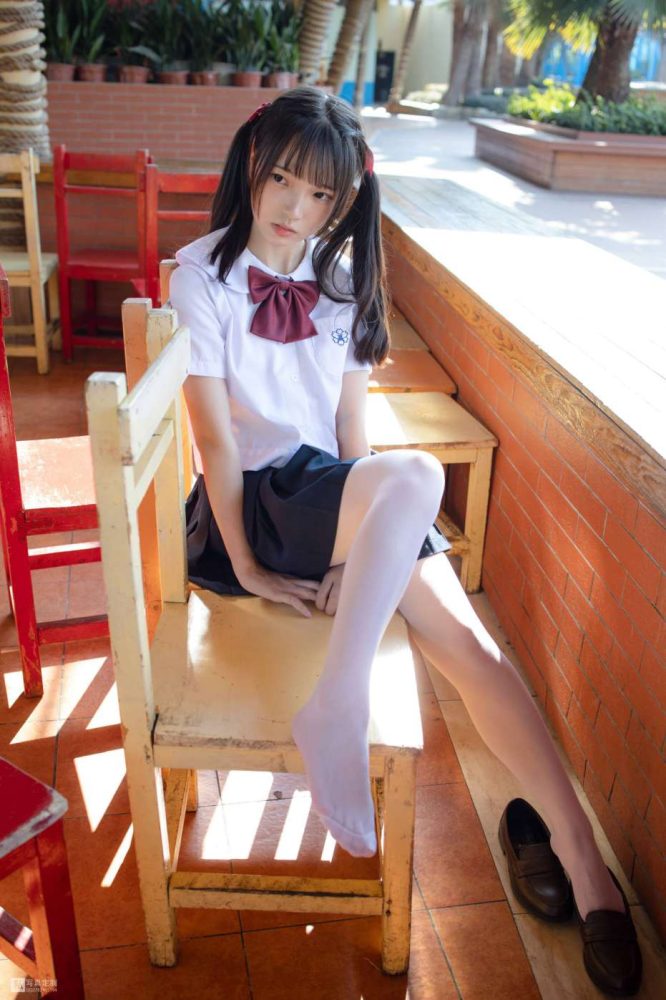 眼神好清澈的双马尾白丝女孩【75P】20019-阡陌图库